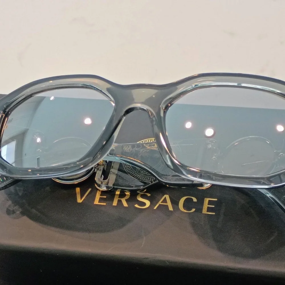 💋 Maxi Medusa Biggie Sunglasses *NEW